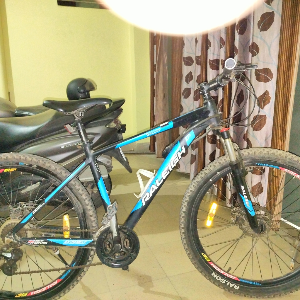 Photo 1 of Raleigh Gallop 27.5 inch Bike