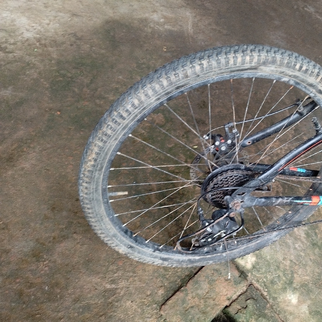 Photo 4 of 2022 CRADIAC GLOVITOR Hybrid Bike