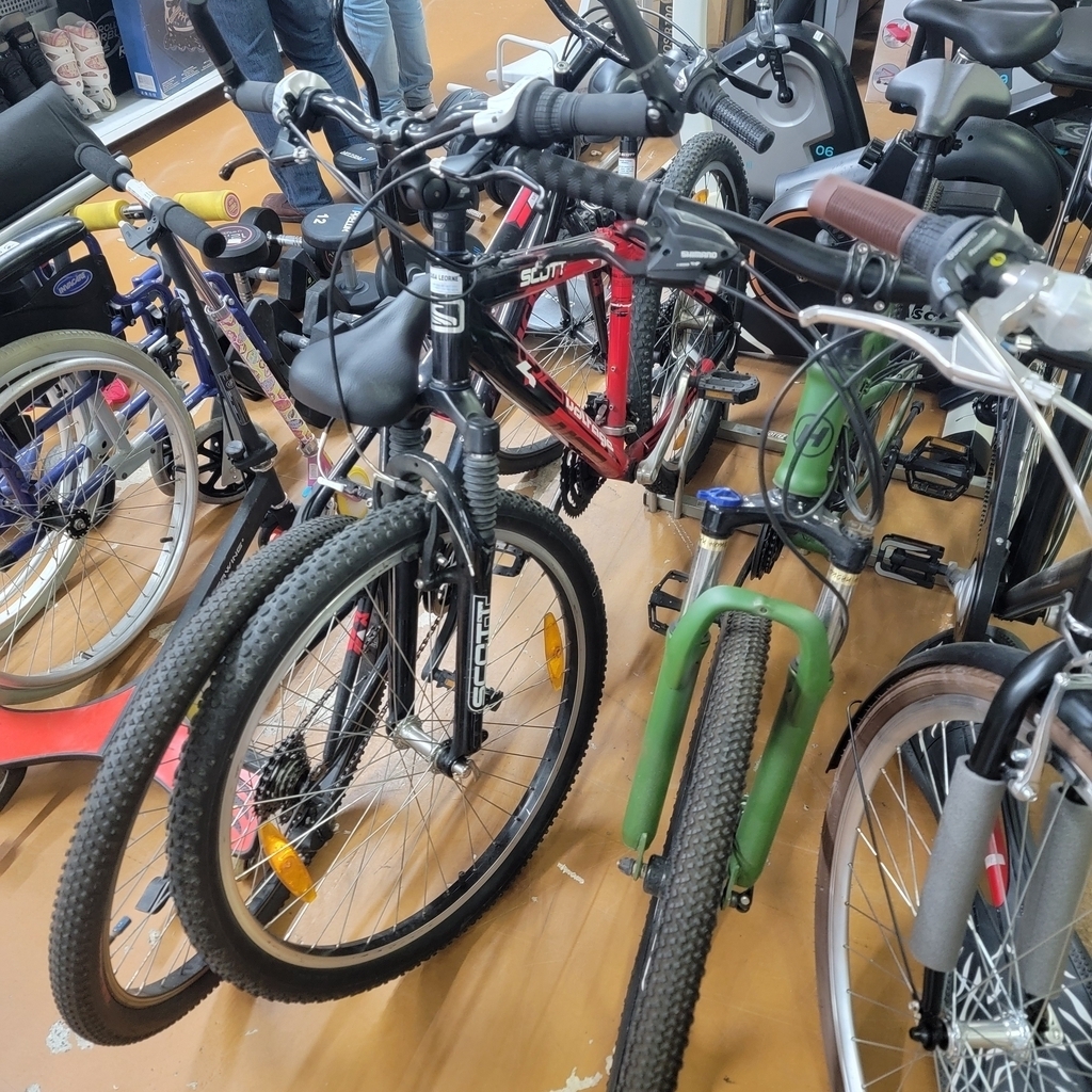 Photo 4 of Scott YZ4 Voltage Mountain Bike