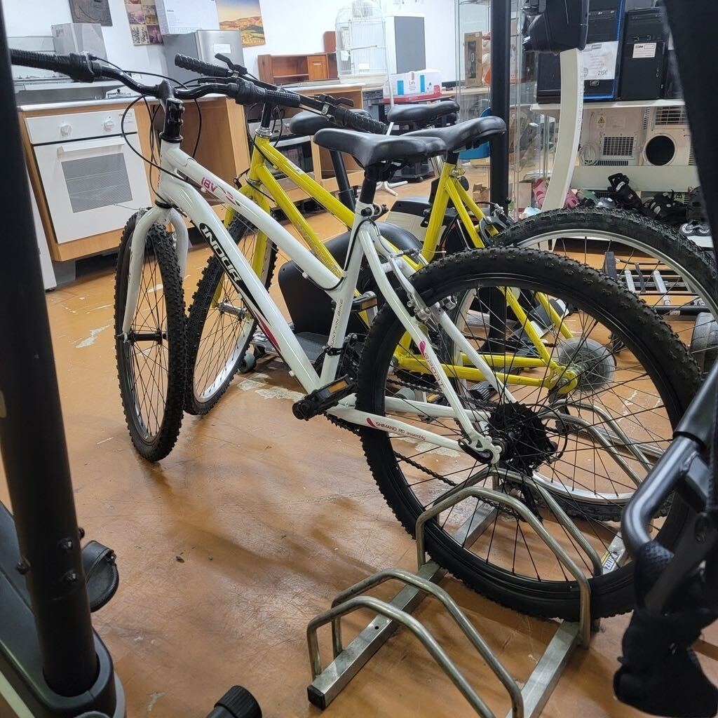 Photo 2 of Indur Sport I8V Hybrid Bike