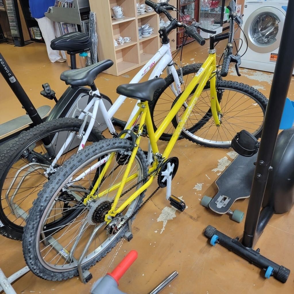 Photo 1 of Wishita Hybrid Bike